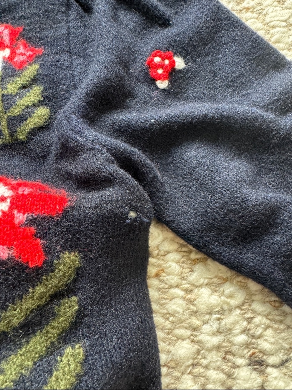 Free People Nonna Sweater XS Midnight Bloom Floral Cardigan Navy & Red - Picture 11 of 11
